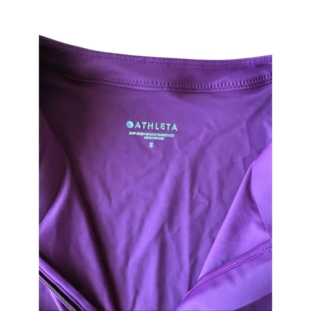 Athleta Womens 1/4 Zip Short Sleeve Mesh Pocket Running Active Top Purple Small